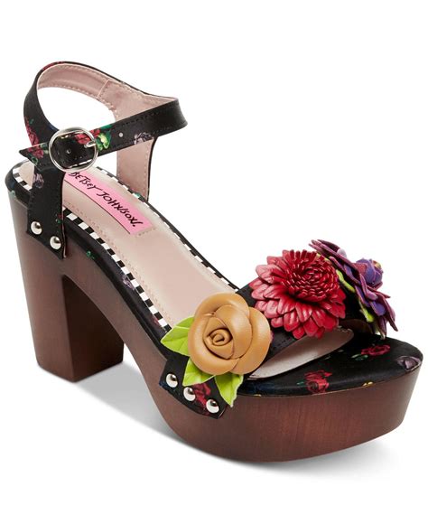 betsey johnson flower sandals